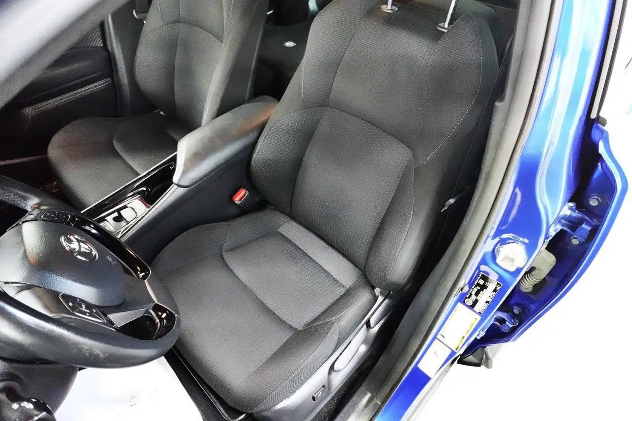 Toyota C-HR снимка Toyota C-HR