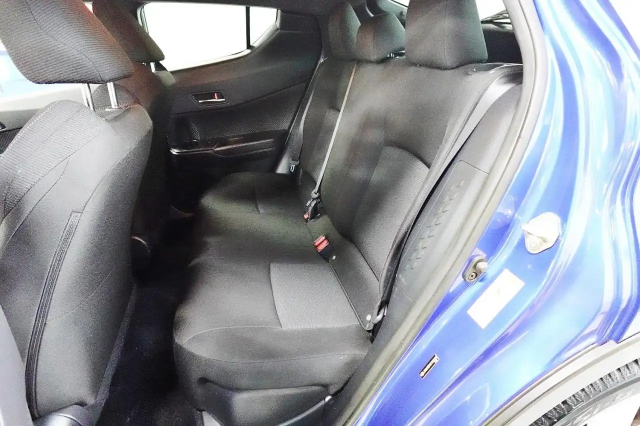 Toyota C-HR снимка Toyota C-HR