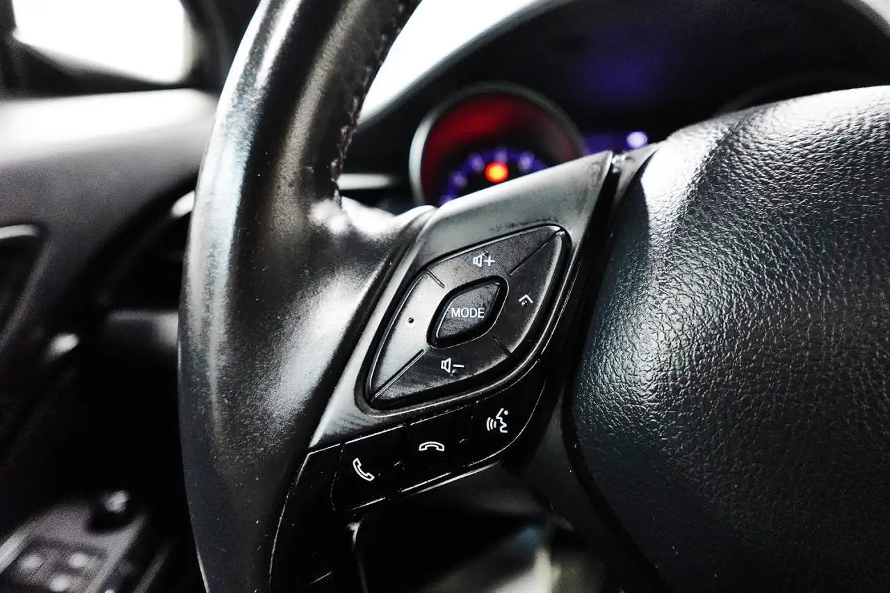 Toyota C-HR снимка Toyota C-HR