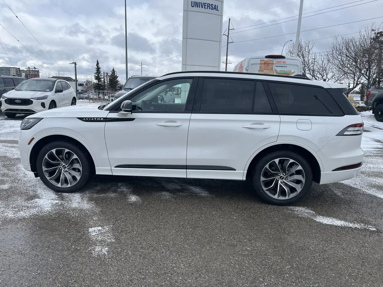 Lincoln Aviator снимка Lincoln Aviator