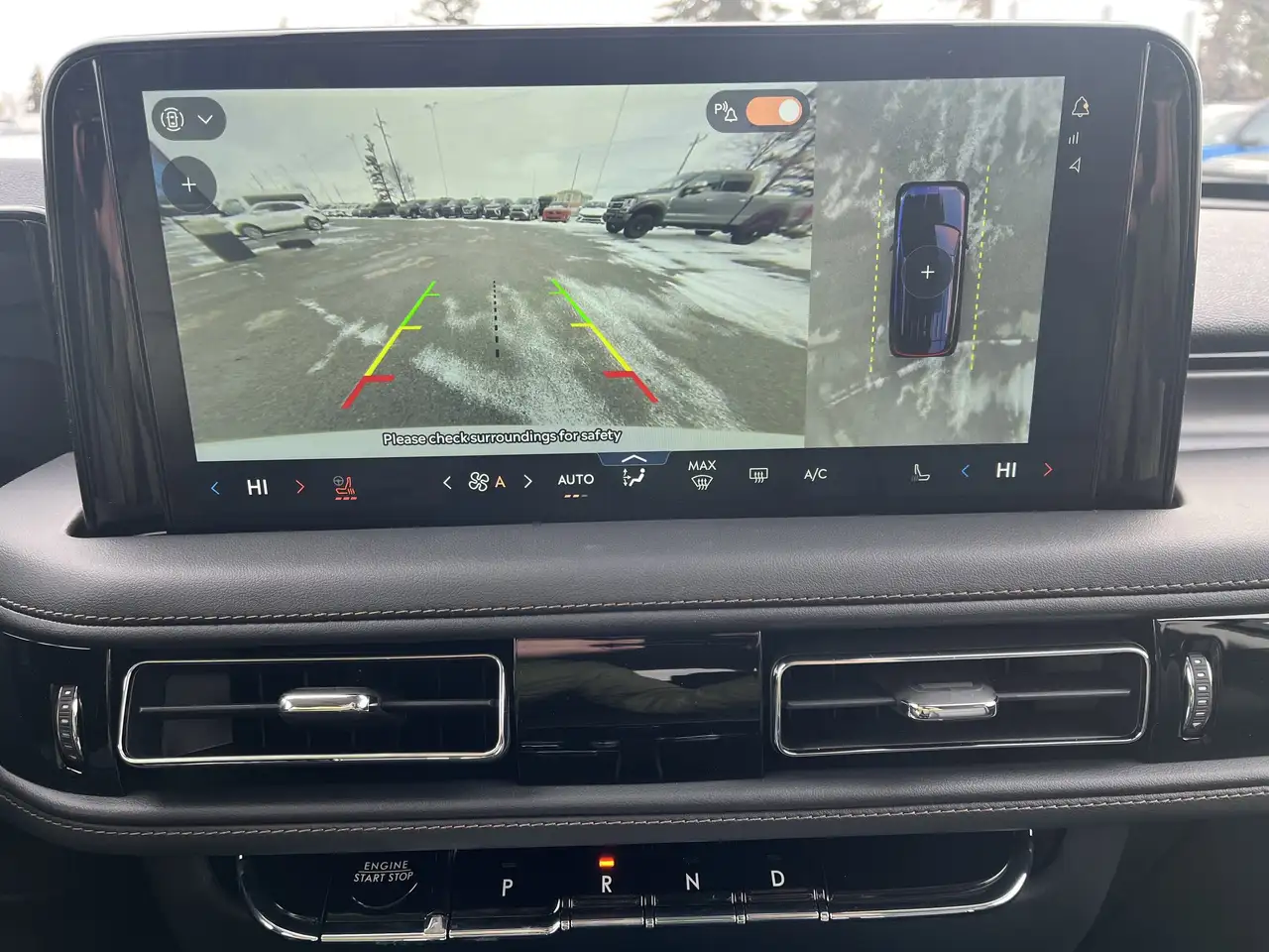 Lincoln Aviator снимка Lincoln Aviator