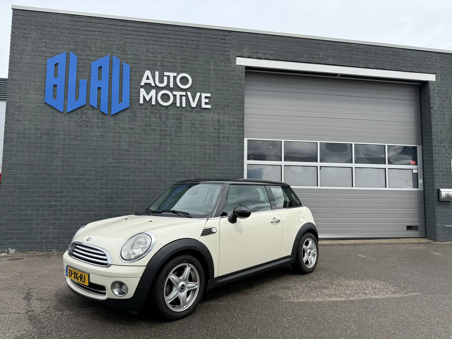 MINI Cooper 1.6 Chili Wit - 2