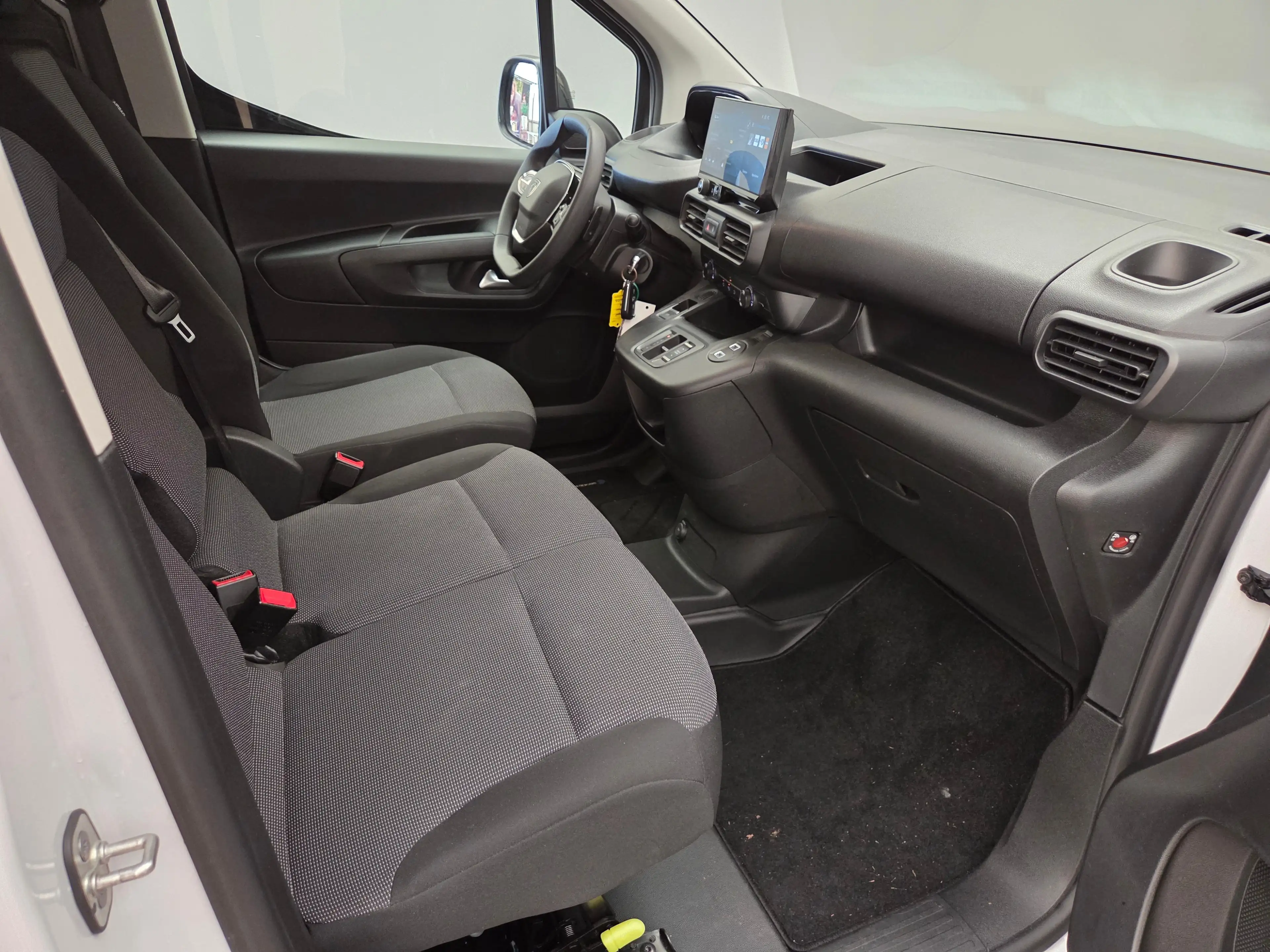 Peugeot Partner 1.5 BlueHDi 130 EAT8 S&S L1 | 2 zitplaatsen rechts — photo 23