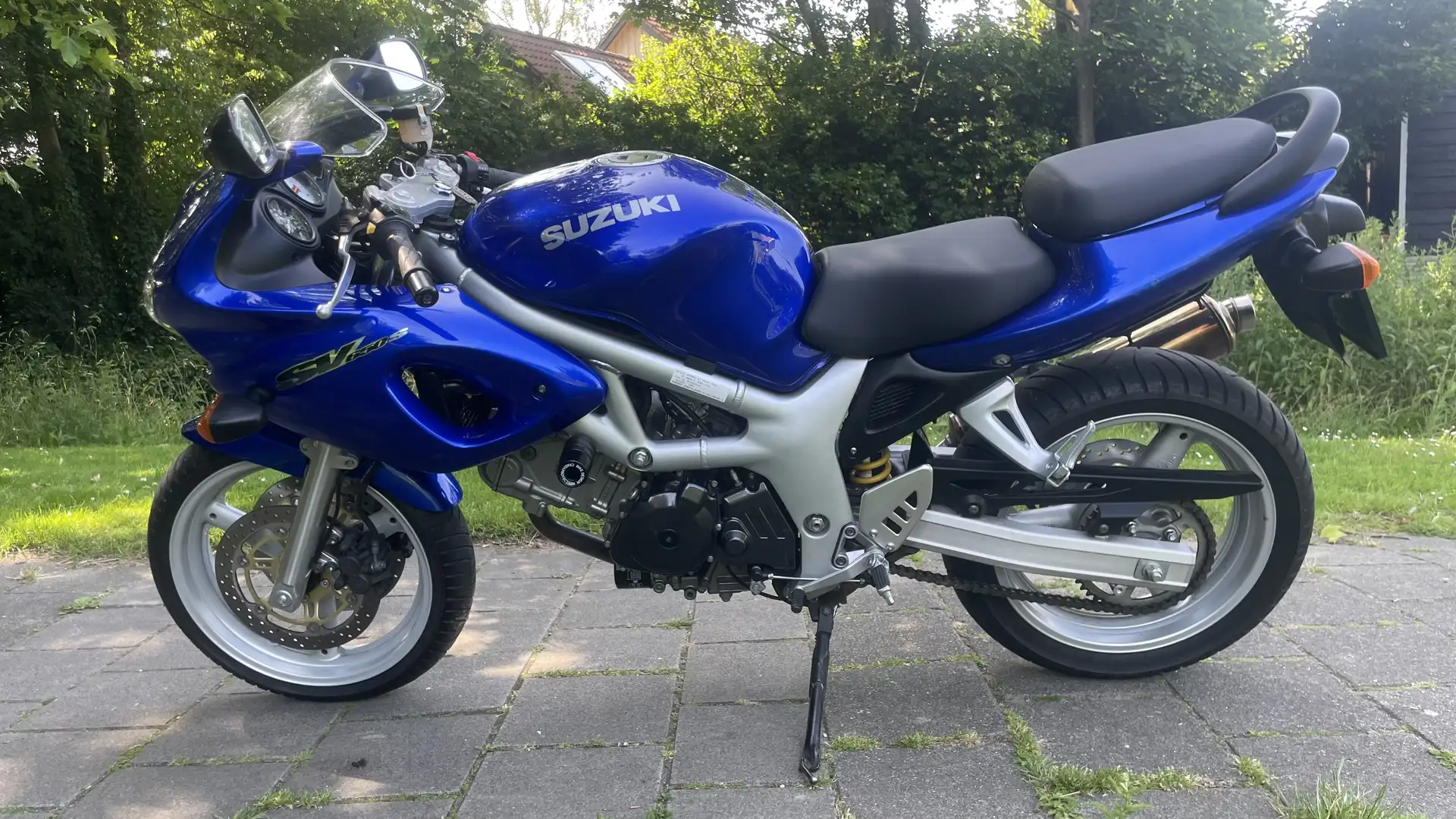 Suzuki SV 650 SV 650 S, 2001 (carburateurs), 9.200km, nieuwstaat - 2