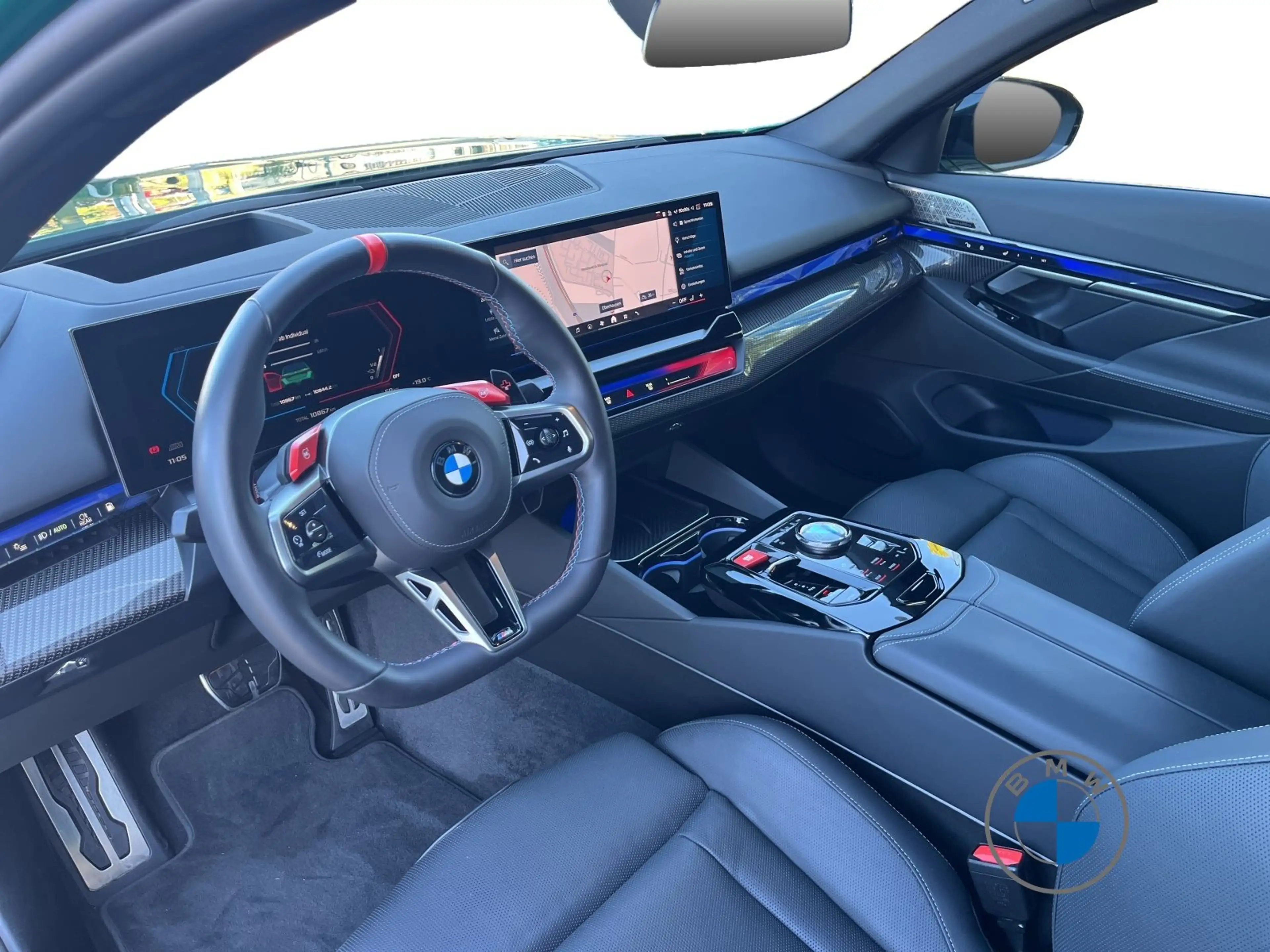 BMW M5 Limousine 20"/21" Panorama AHK DA Prof. HUD — photo 9