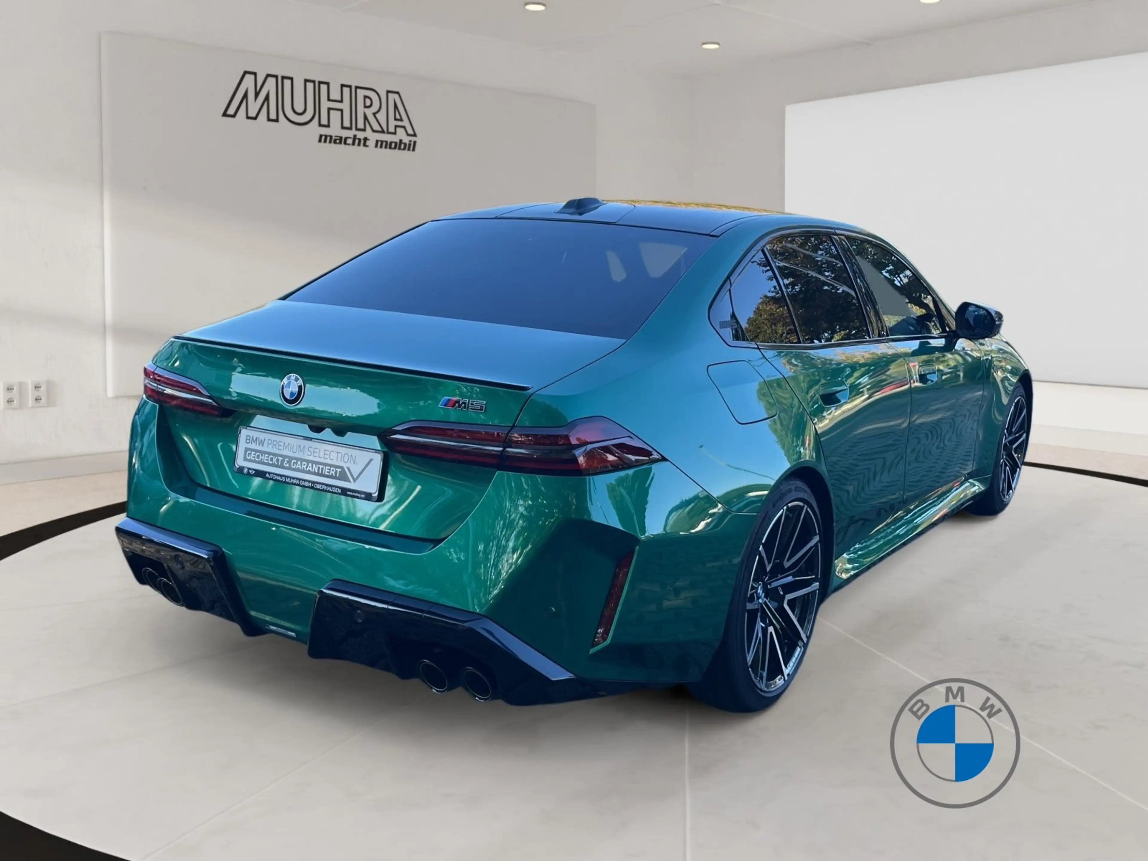 BMW M5 Limousine 20"/21" Panorama AHK DA Prof. HUD — photo 5
