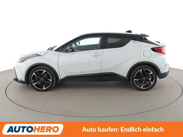 Toyota C-HR view 3