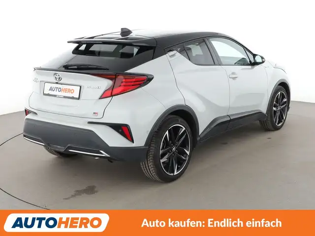 Toyota C-HR view 6