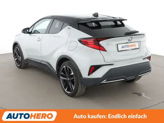 Toyota C-HR view 4