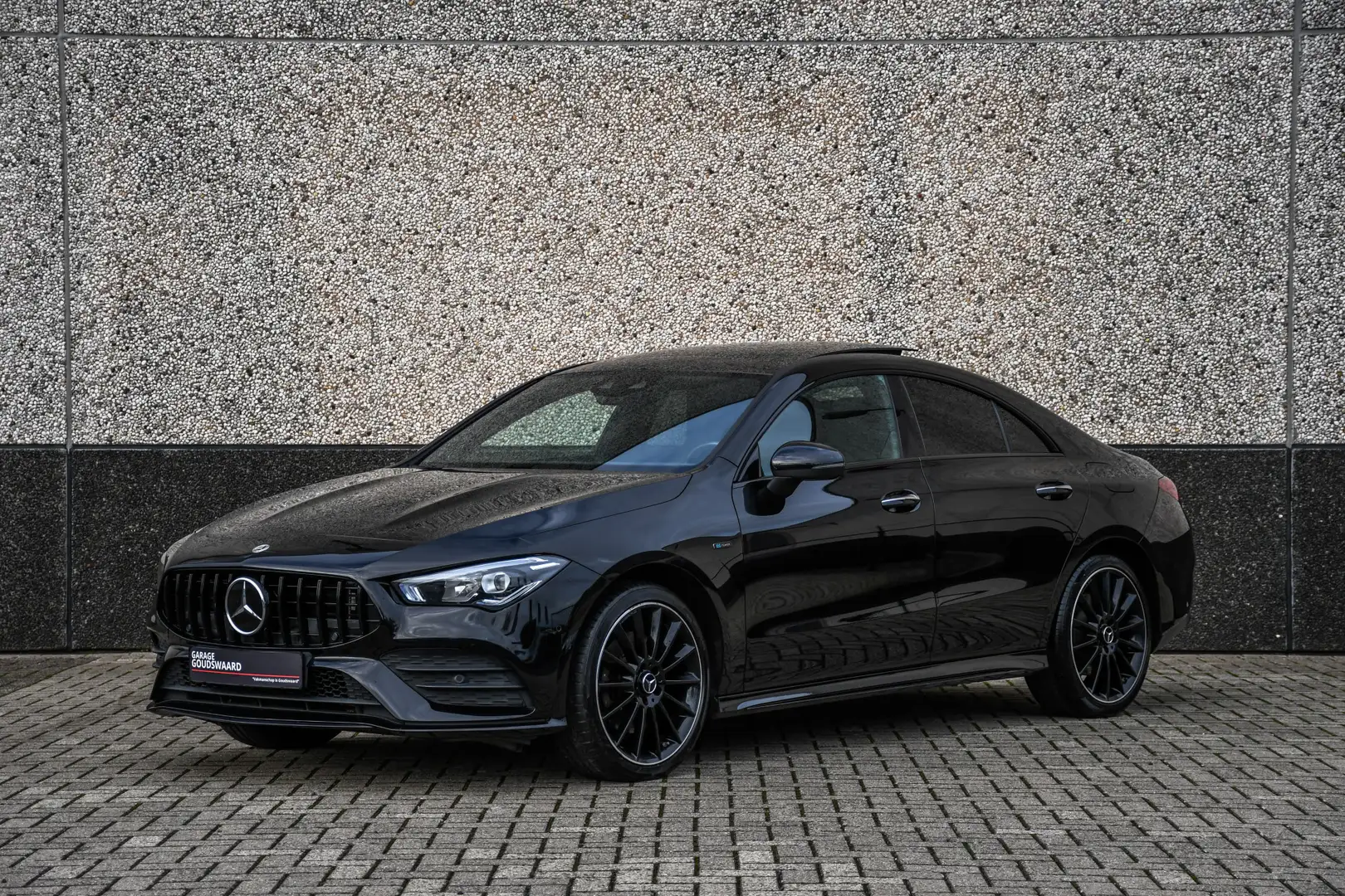 Mercedes-Benz CLA 250 e Premium Plus Noir - 2