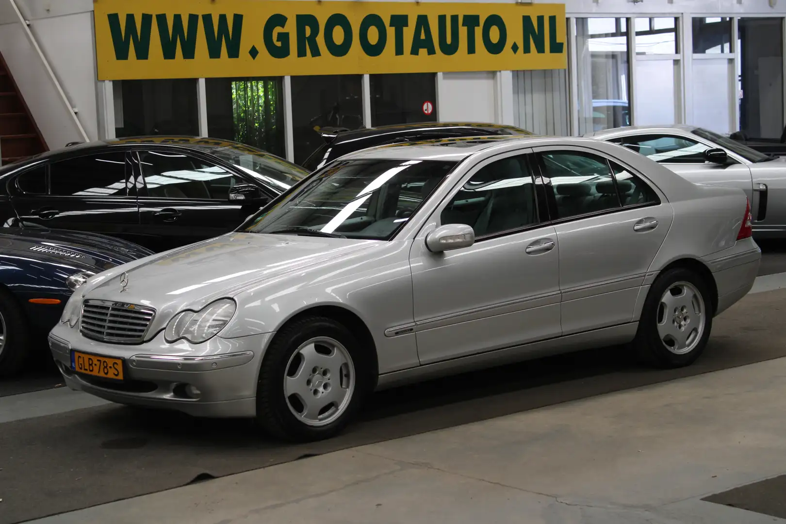 Mercedes-Benz C 240 Elegance Automaat Airco, Cruise control, Parkeerse Grijs - 1