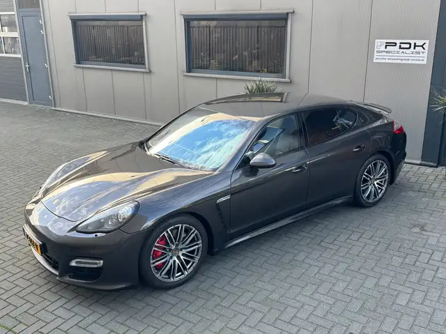 Porsche Panamera 4.8 Turbo S