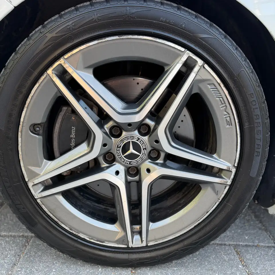 Mercedes-Benz A-Class снимка Mercedes-Benz A-Class