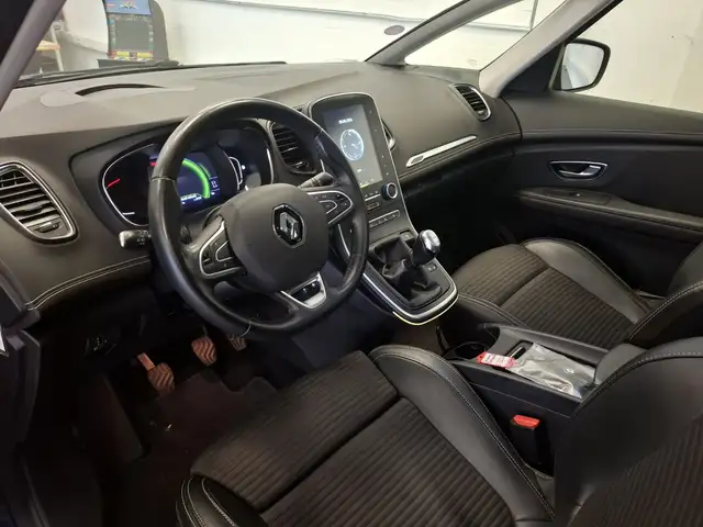 Renault Grand Scenic view 11