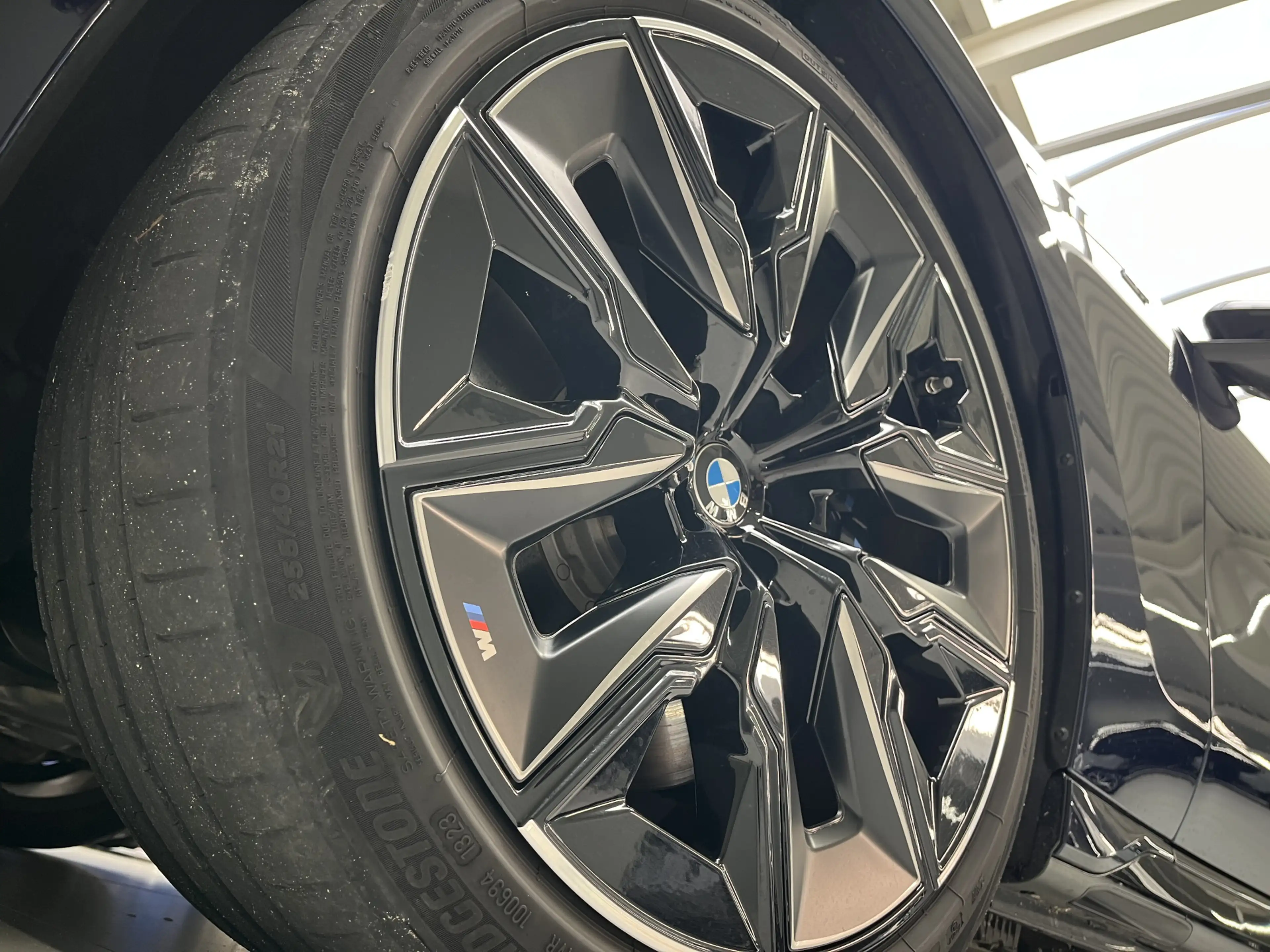BMW i7 xDrive60 106 kWh | M Sport Pro | El. deuren | Pano — photo 5