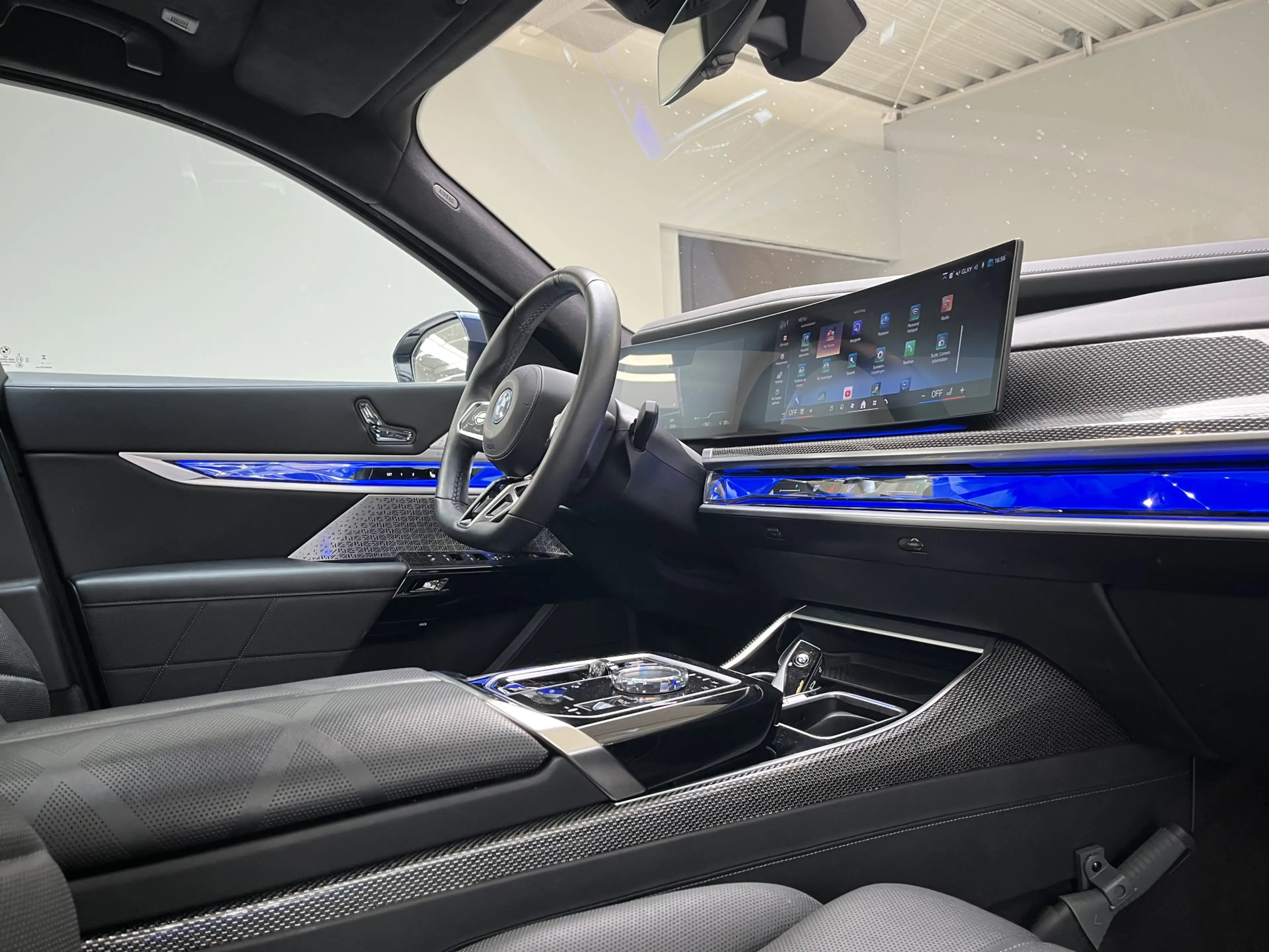 BMW i7 xDrive60 106 kWh | M Sport Pro | El. deuren | Pano — photo 15