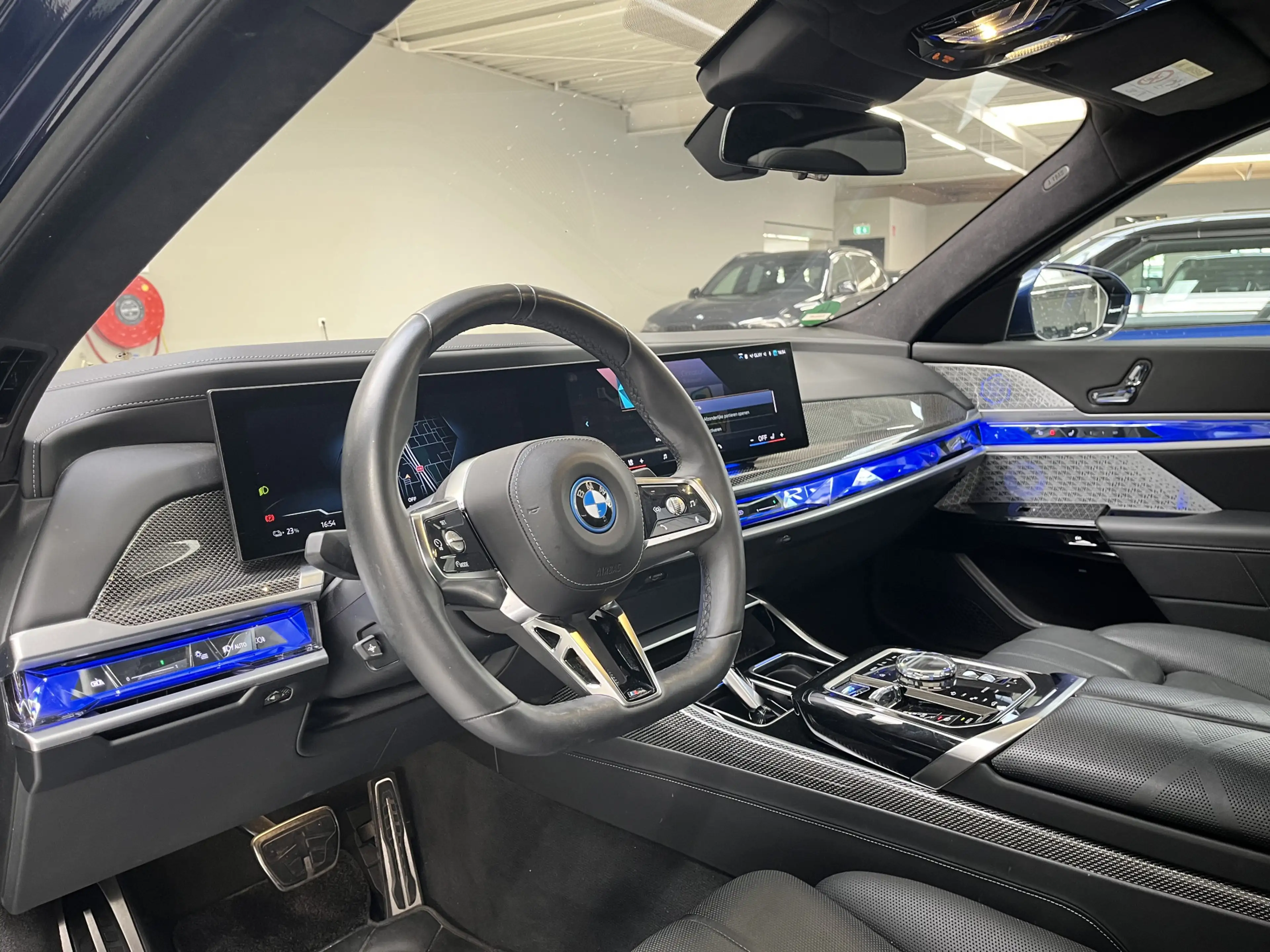 BMW i7 xDrive60 106 kWh | M Sport Pro | El. deuren | Pano — photo 13
