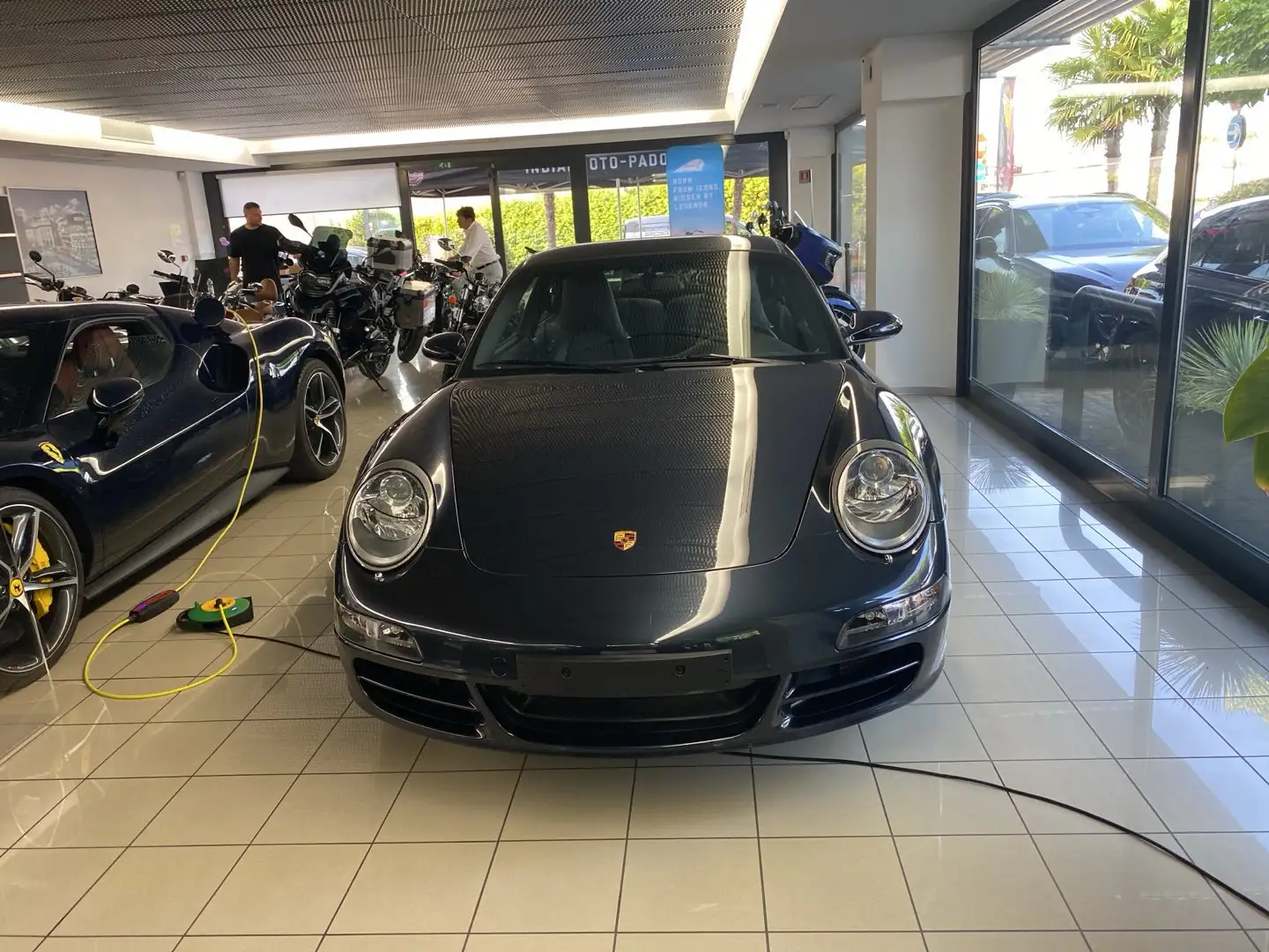 Porsche 997 911 Carrera S Coupé (997.1) Gris - 2