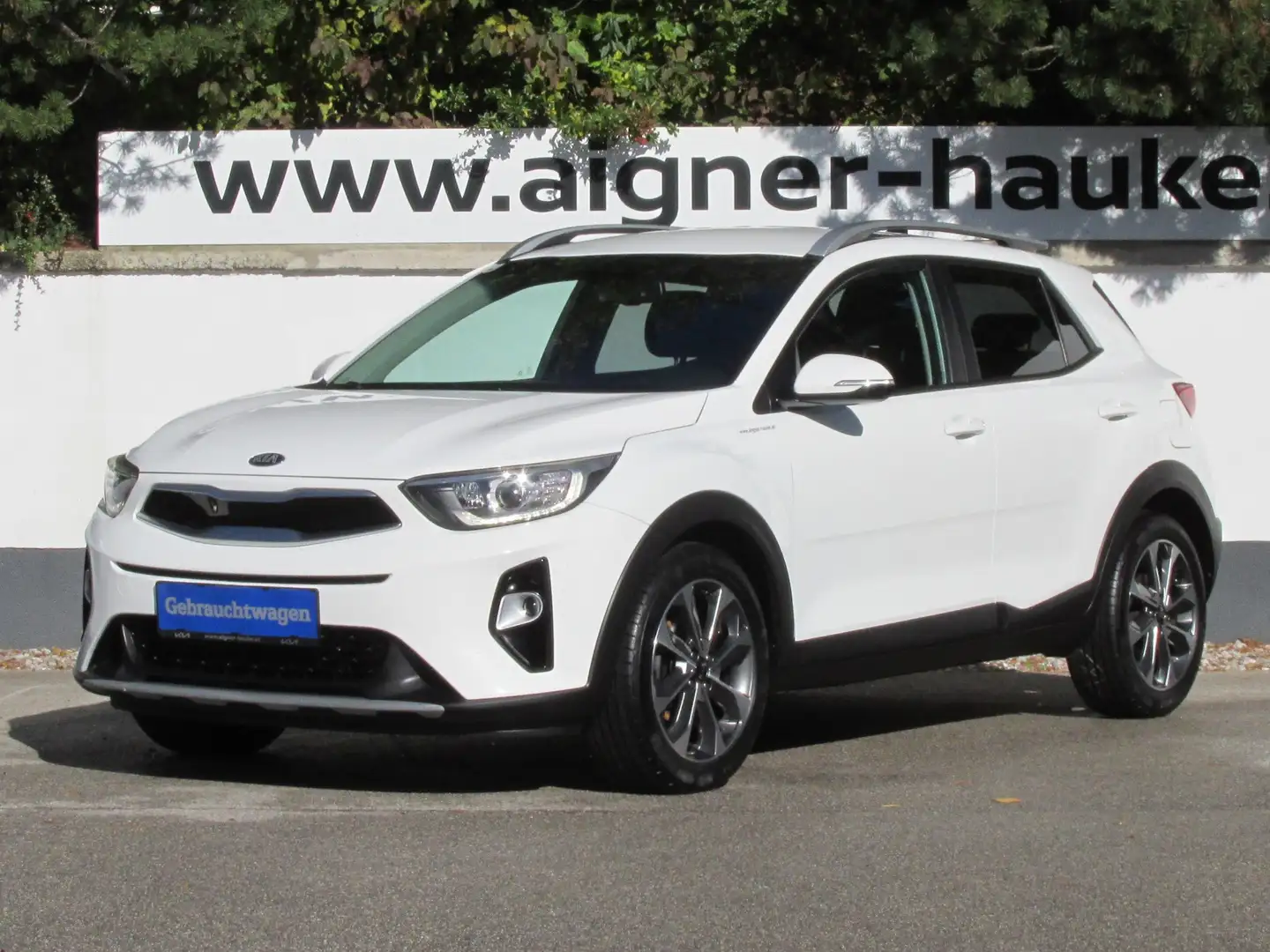 Kia Stonic 1,0 TGDI GPF ISG Silber DCT Paket Silber Weiß - 1