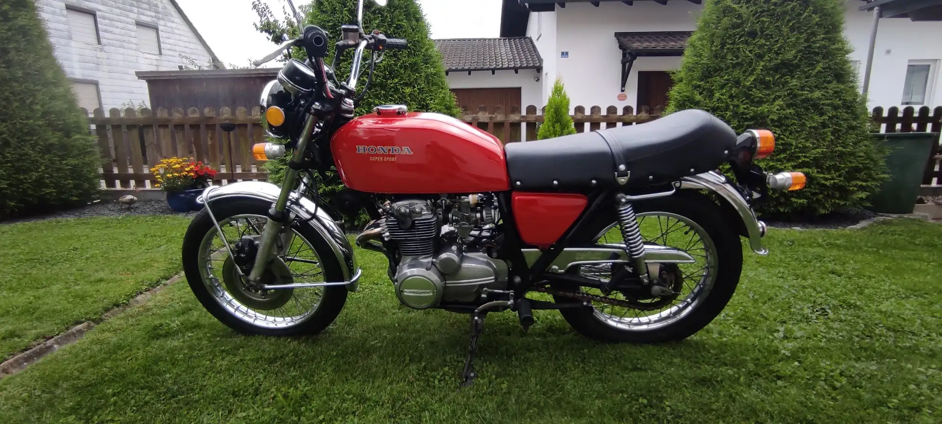Honda CB 400 Rood - 1