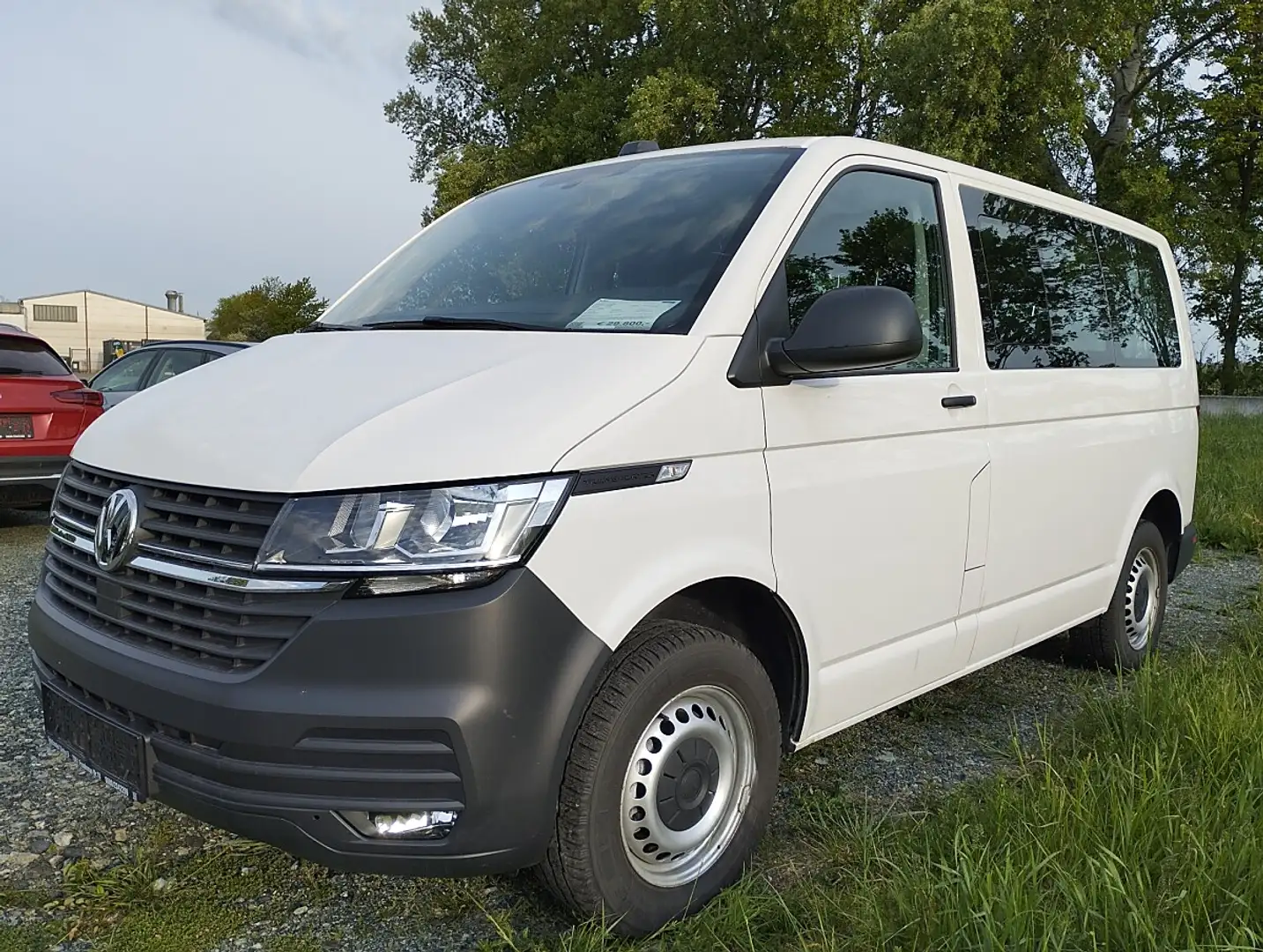 Volkswagen T6.1 Transporter 2,0 TDI 9 Sitze,Licht+Sichtpaket,Bremsassistent Weiß - 1