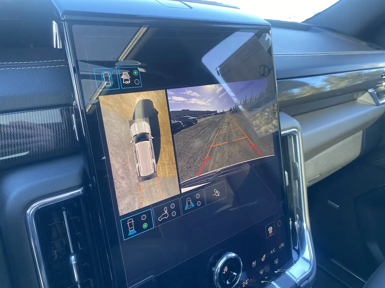 GMC Yukon снимка GMC Yukon