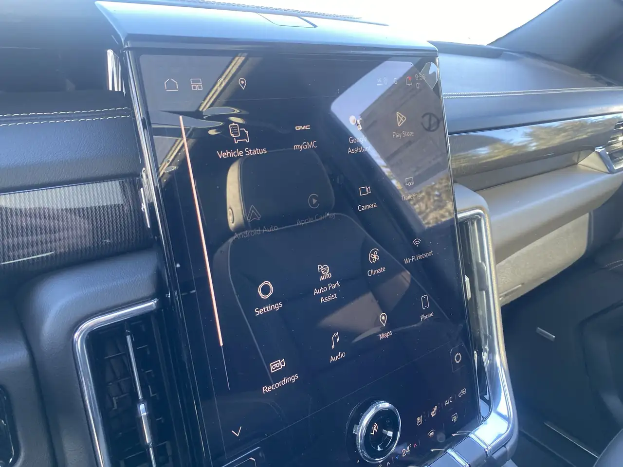 GMC Yukon снимка GMC Yukon