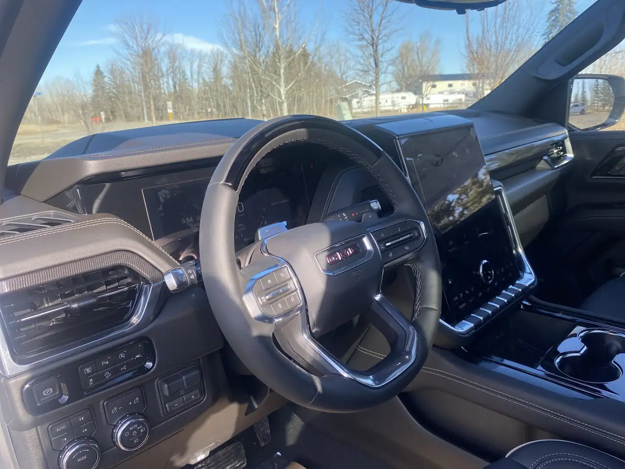GMC Yukon снимка GMC Yukon
