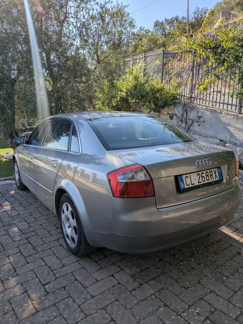 Audi A4 1.9 tdi 130cv - 2