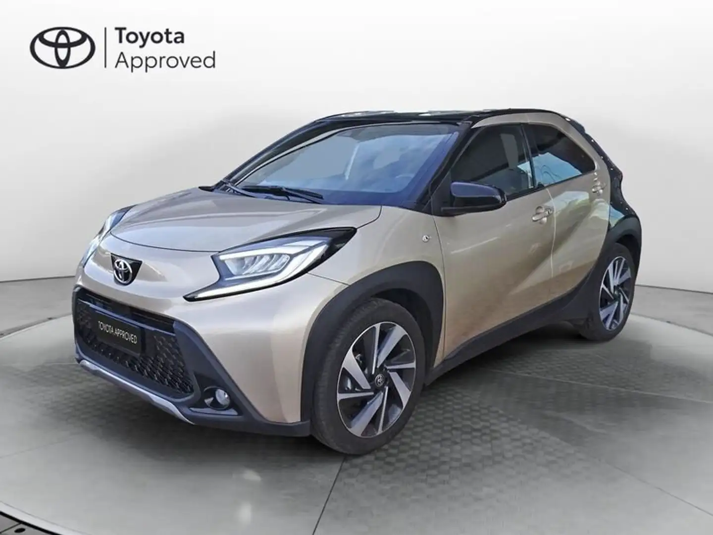 Toyota Aygo X 1.0 VVT-i 72 CV 5 porte Lounge - 1