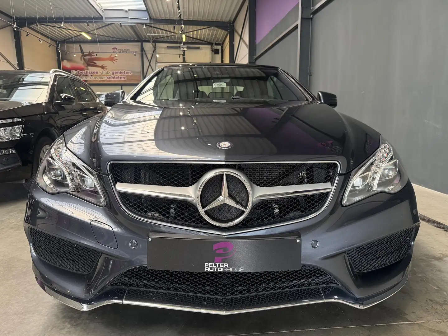 Mercedes-Benz E 250 Cdi Amg-Pack Cabrio Automaat 205Pk Grijs - 2