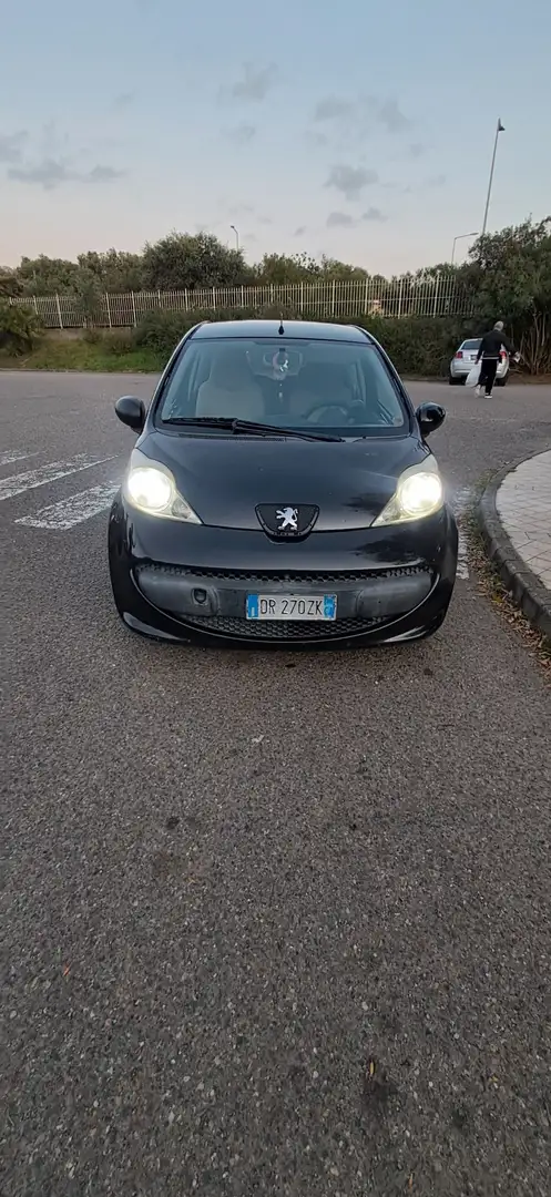 Peugeot 107 3p 1.4 hdi Sweet Years c/esp - 1