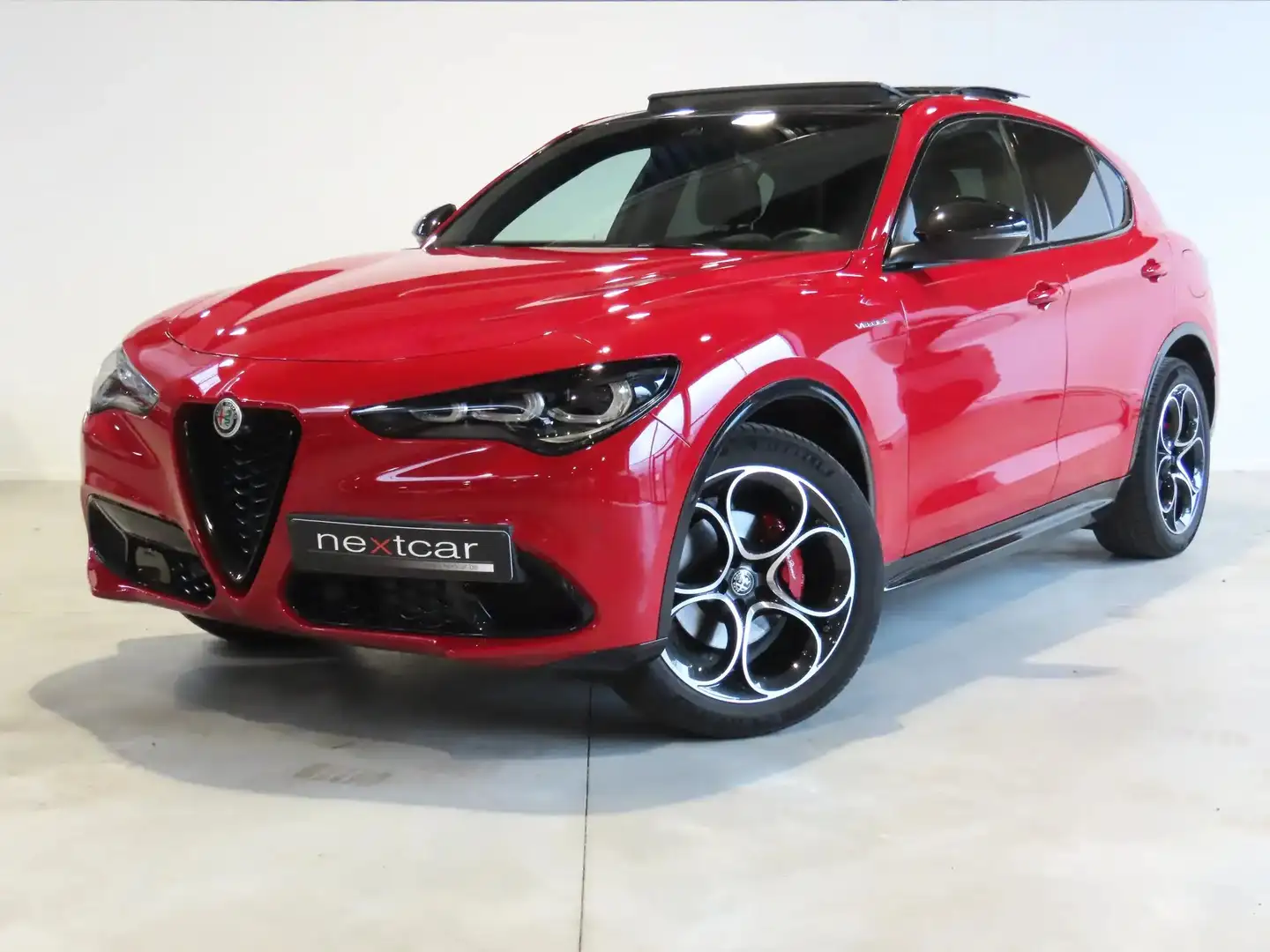 Alfa Romeo Stelvio 2.0T Q4 Veloce *TOIT PANO-NAVI-LED-CUIR SPORT* Rouge - 1