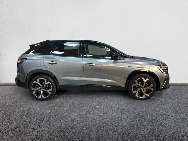Renault Austral view 5