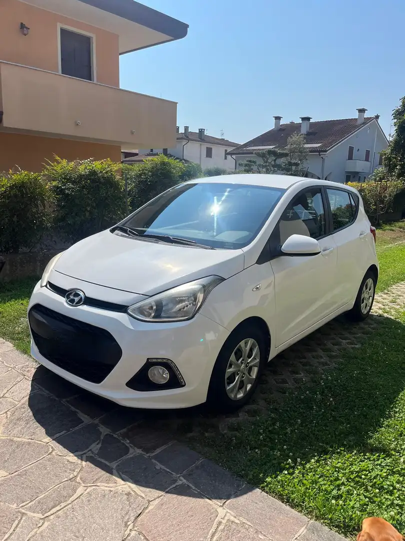 Hyundai i10 1.0 Sound Edition E6 - 2