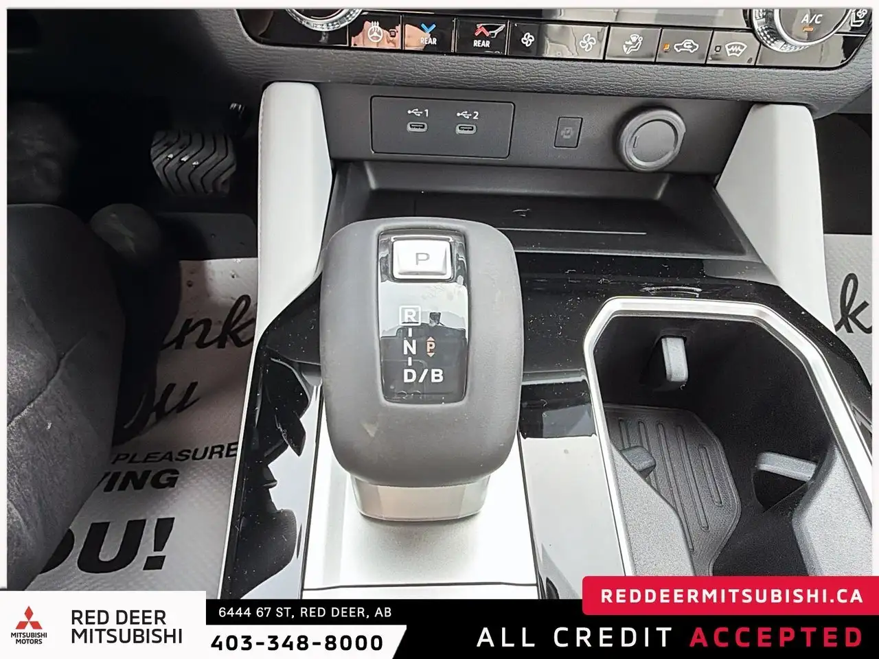 Mitsubishi Outlander снимка Mitsubishi Outlander