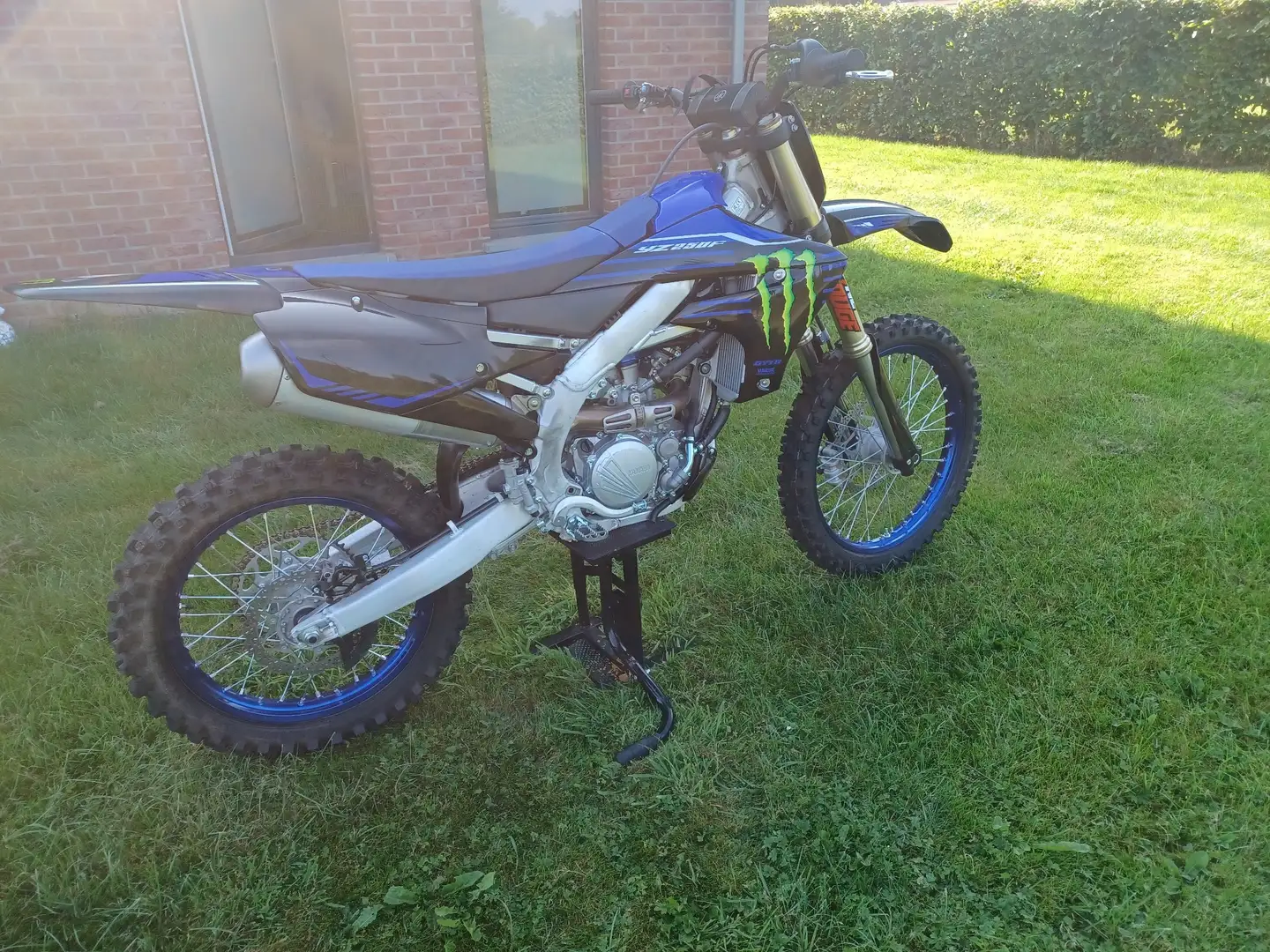 Yamaha YZ 250 Schwarz - 2