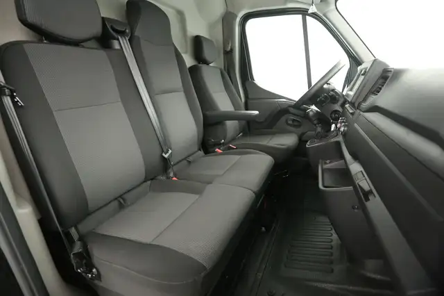 Renault Master view 10