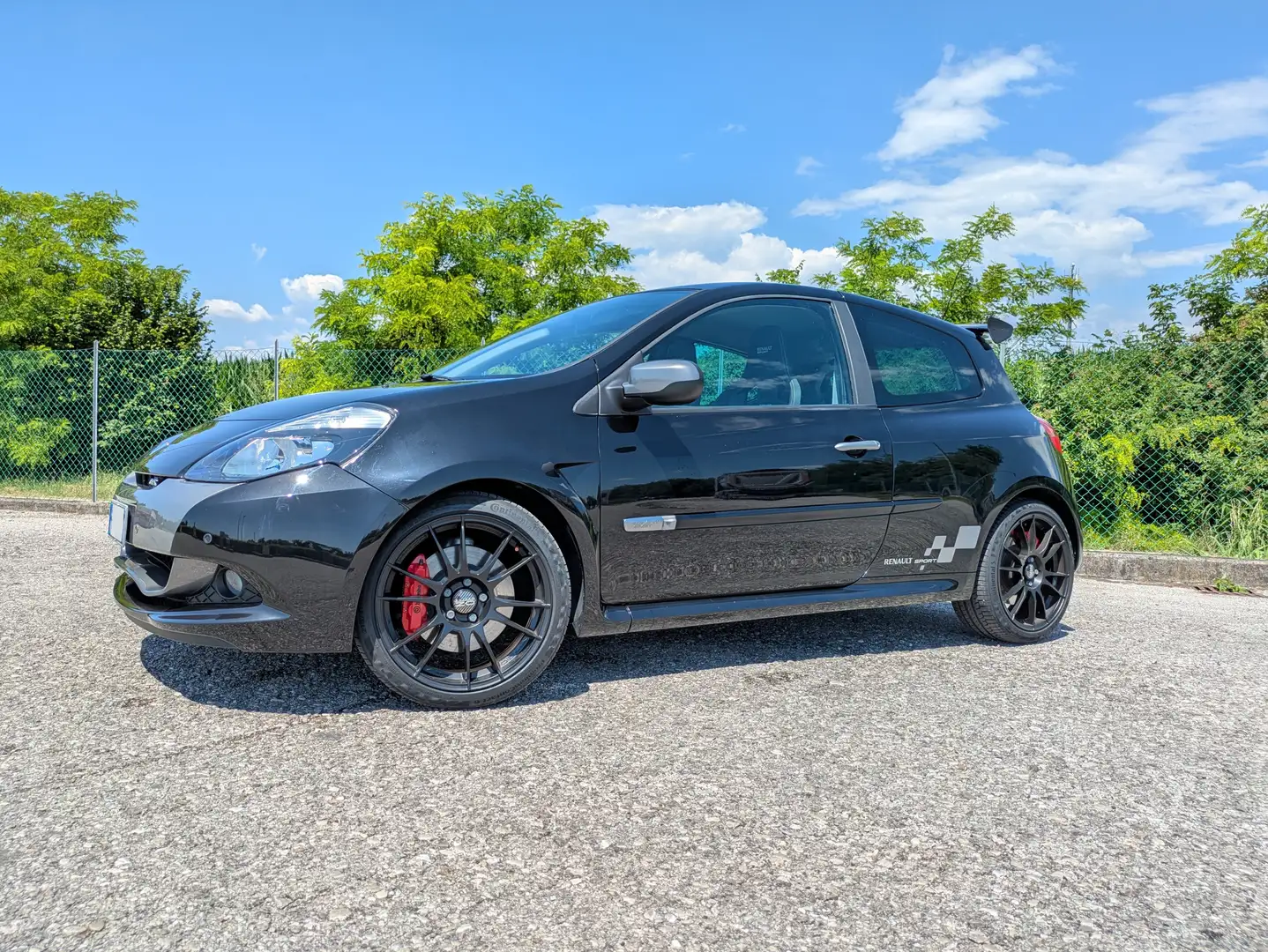 Renault Clio Clio III 2009 3p 2.0 16v RS 203cv - 1