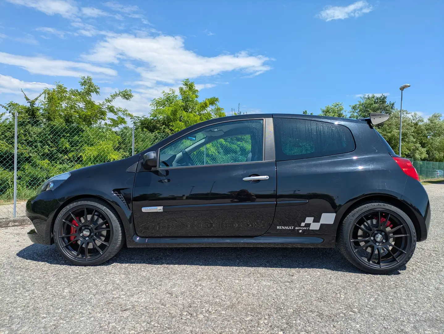 Renault Clio Clio III 2009 3p 2.0 16v RS 203cv - 2