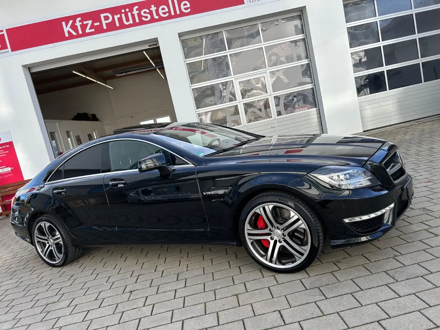 Mercedes-Benz CLS 63 AMG S 4 MATIC/LED/Rückf.kamera/Brabus Schwarz - 2