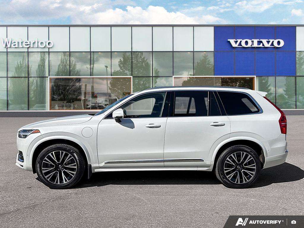 2024 Volvo XC90 T8 Plus Bright Theme alt 3