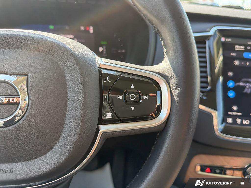 2024 Volvo XC90 T8 Plus Bright Theme thumb 15