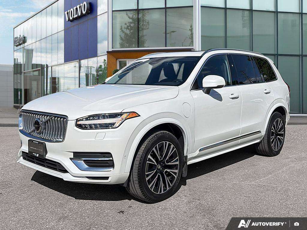 2024 Volvo XC90 T8 Plus Bright Theme