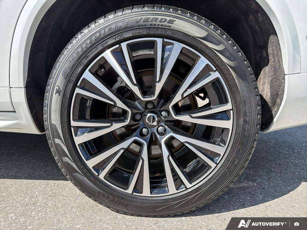 2024 Volvo XC90 T8 Plus Bright Theme thumb 6