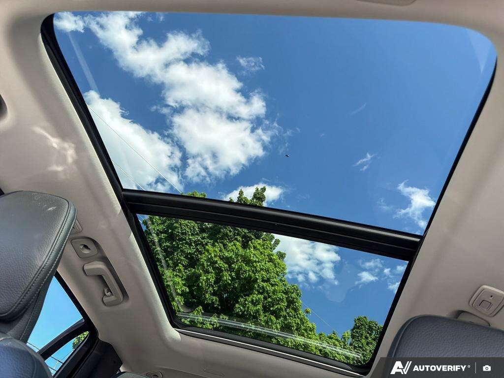 2024 Volvo XC90 T8 Plus Bright Theme thumb 20