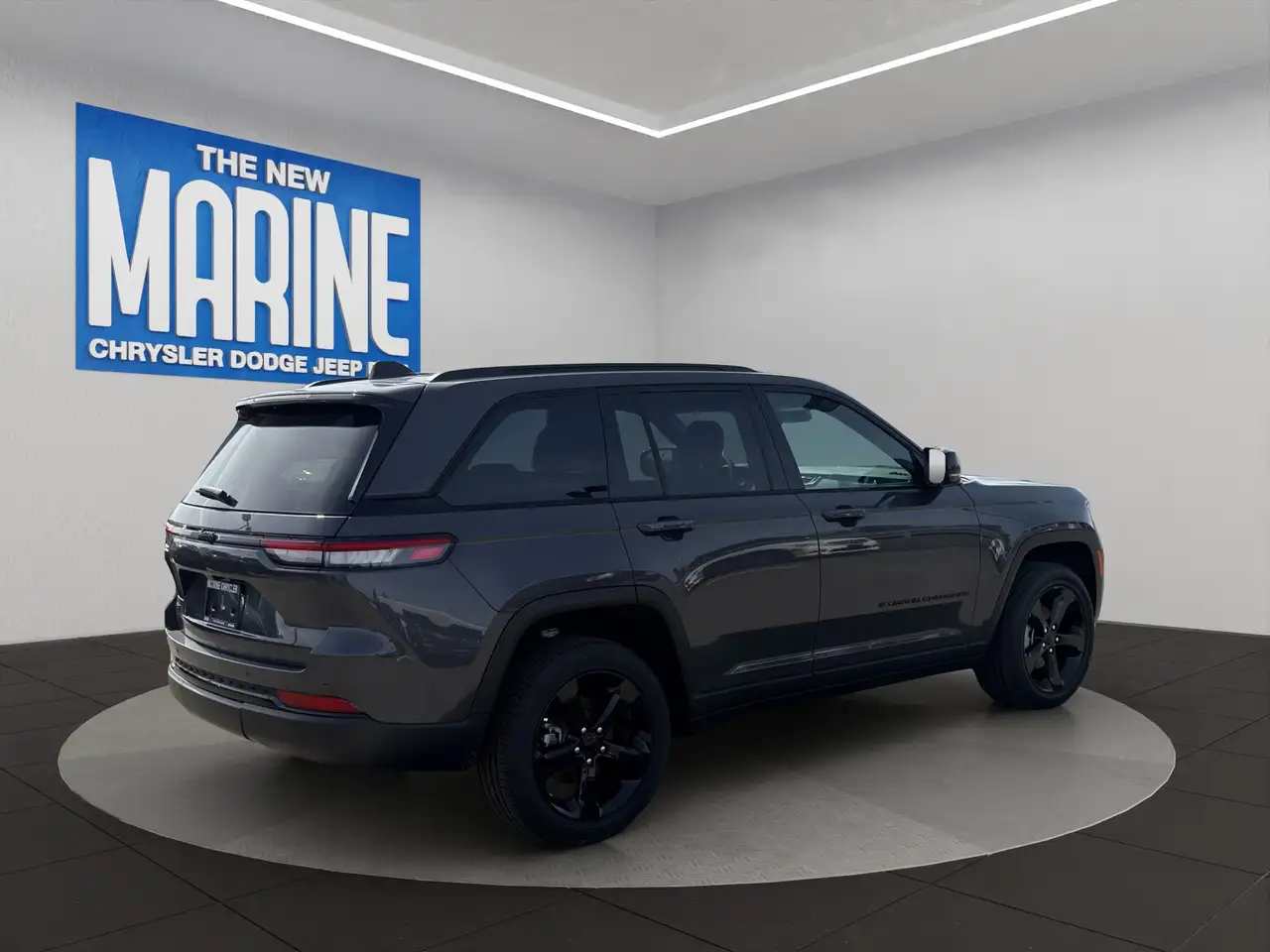 Jeep Grand Cherokee снимка Jeep Grand Cherokee