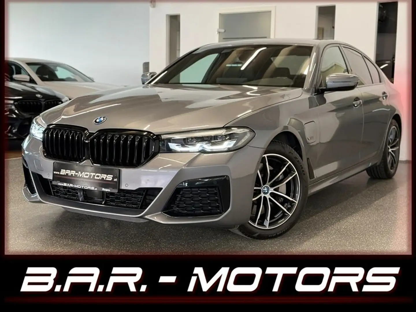 BMW 530 e xDRIVE*M-SPORT*SHADOW*LED*ACC*KAMERA*VIRTUAL* Grau - 1