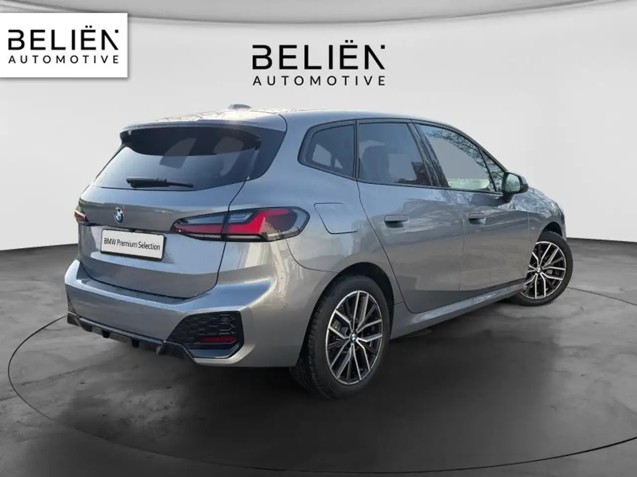 BMW 218 Active Tourer, миниатюра 2