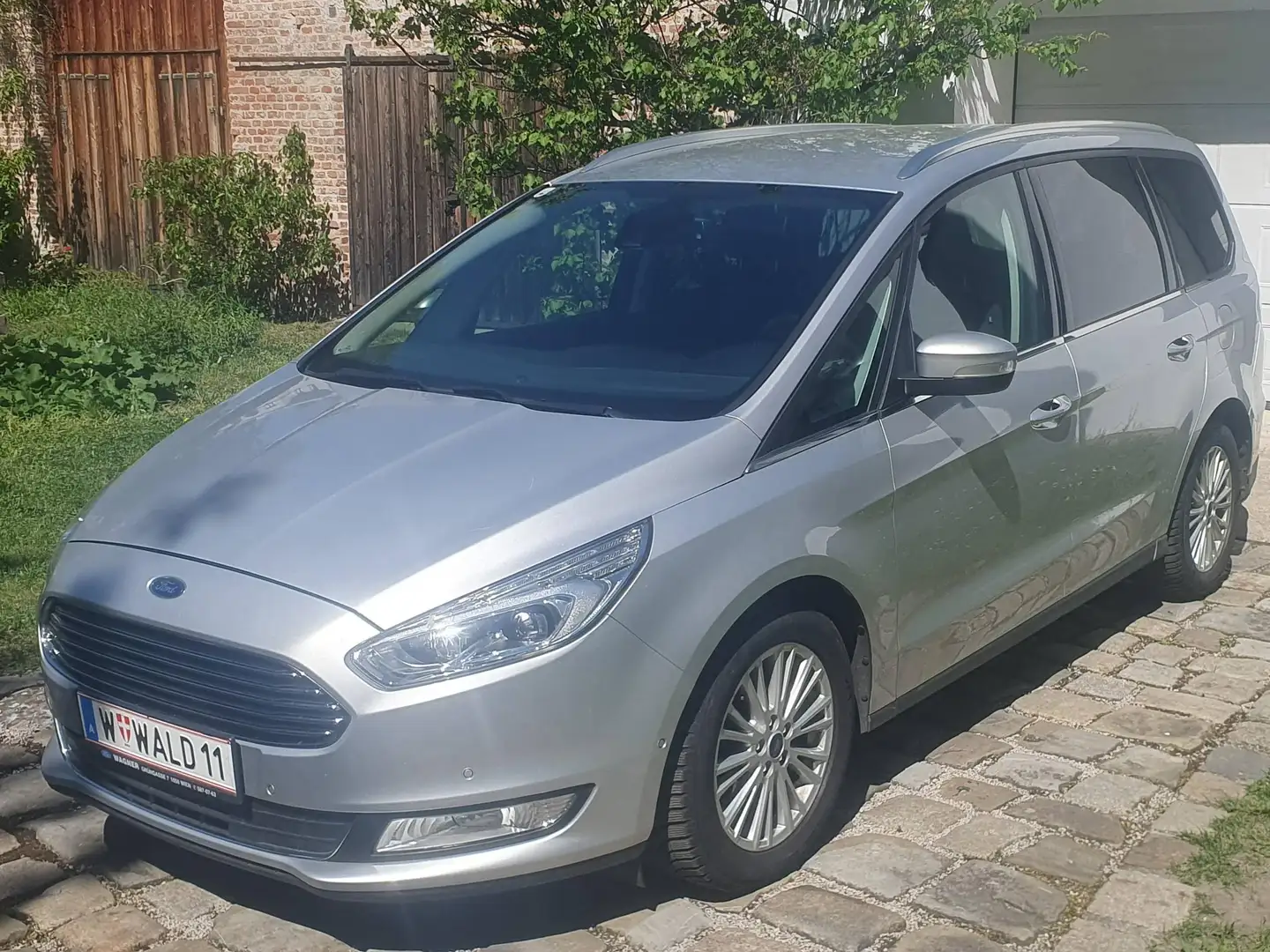 Ford Galaxy Galaxy 2,0 TDCi Titanium Start/Stop Powershift Titanium Grau - 2